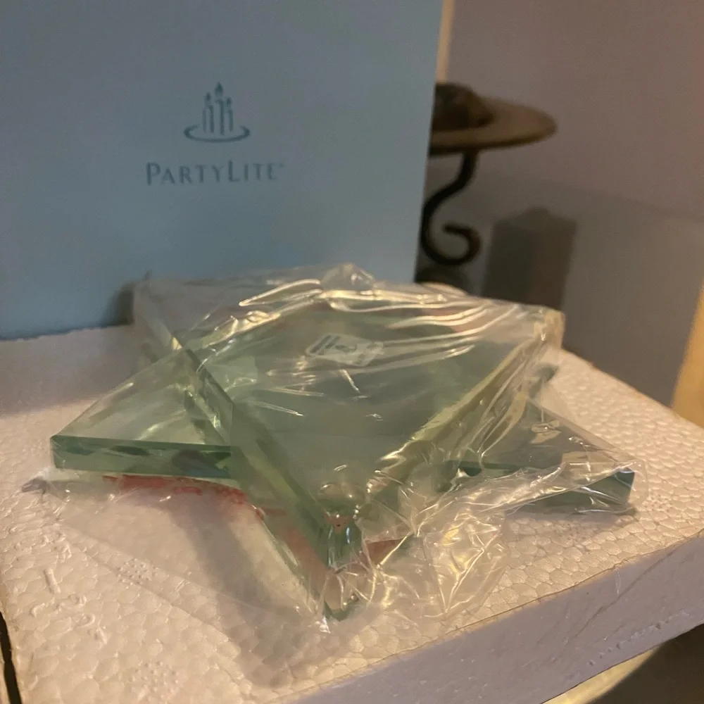 PartyLite Stratus Star Glass Tea Light Candle Holder | Star Candle Holder | NIB - Picture 3 of 4